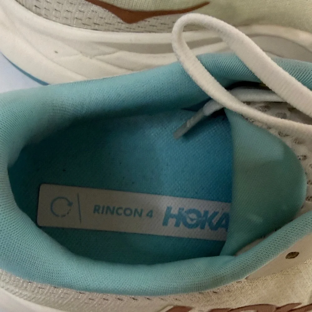Hoka Rincon 4 Women's White and Blue Athletic Shoes